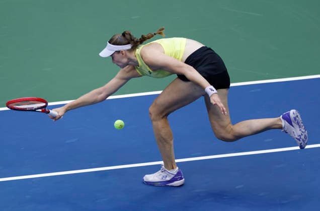 Elena Rybakina of Kazakhstan hits a return to Aryna Sabalenka of Belarus in the second set of the Women s Finals match in Arthur Ashe Stadium at the 2026 US Open Tennis Championship at the USTA Billie Jean King National Tennis Center in New York City on Saturday, September 12, 2026.  NYP20260912848 COREYxSIPKIN