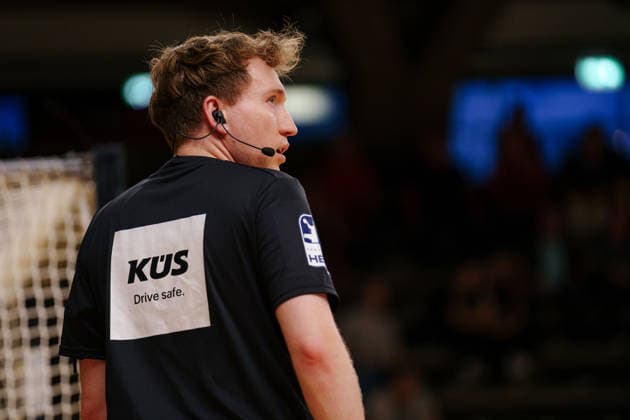 2 Alsco Women s Handball Bundesliga, Matchday 3: Füchse Berlin vs. Rostocker Handball Club; Felix Mayer, referee, on September 12, 2026, at the Charlottenburg Sports Hall, Berlin, Berlin, Charlottenburg Sports Hall, Berlin, Germany