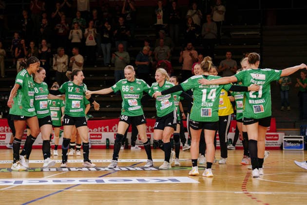 2 Alsco Women s Handball Bundesliga, Matchday 3: Füchse Berlin vs. Rostocker Handball Club. Füchse Berlin celebrate their victory on September 12, 2026, at the Charlottenburg Sports Hall, Berlin, Berlin, Charlottenburg Sports Hall, Berlin, Germany