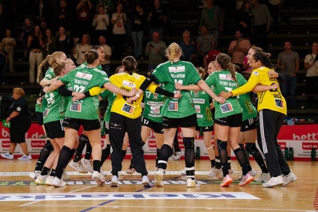 2 Alsco Women s Handball Bundesliga, Matchday 3: Füchse Berlin vs. Rostocker Handball Club. Füchse Berlin celebrate their victory on September 12, 2026, at the Charlottenburg Sports Hall, Berlin, Berlin, Charlottenburg Sports Hall, Berlin, Germany