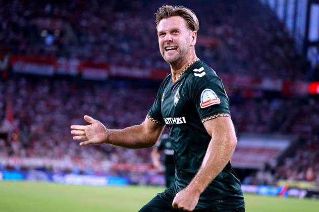 FUELLKRUG Niclas Team Werder Bremen jubelt nach seinem Tor zum 1 : 1 Ausgleich DFL Fussball Bundesliga Saison 2026 - 2027 Spiel 1.FC Koeln - Werder Bremen 1 : 1 am 12. 09 .2026 in Koeln DFL REGULATIONS PROHIBIT ANY USE OF PHOTOGRAPHS as IMAGE SEQUENCES and or QUASI-VIDEO *** FUELLKRUG Niclas of Werder Bremen celebrates after scoring the 1–1 equalizer in the DFL Bundesliga 2026–2027 season, Match 1: FC Cologne vs. Werder Bremen (1–1) on September 12, 2026, in Cologne. DFL REGULATIONS PROHIBIT ANY USE OF PHOTOGRAPHS as IMAGE SEQUENCES and or QUASI-VIDEO Copyright: xLacixPerenyix