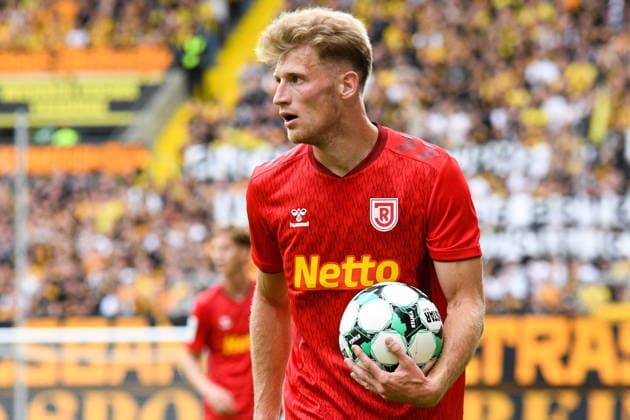 Malte Karbstein Jahn Regensburg, 44 single frame, action, September 12, 2026, Aachen, Germany, soccer, 3rd League, TSV Alemannia Aachen vs. Jahn Regensburg, soccer, 3rd League, TSV Alemannia Aachen vs. Jahn Regensburg, DFB and DFL regulations prohibit any use of photographs as image sequences and or quasi-video xmhx