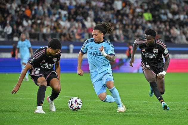 Ligue 1 McDonald s 2026 27, Paris FC vs Olympique Lyonnais, Football Zachary Athekame of Lyon and Ilan Kebbal of Paris FC during the Ligue 1 McDonald s 2026 27 match between Paris FC and Olympique Lyonnais at Stade Jean Bouin on September 12, 2026 in Paris, France. Paris Stade Jean Bouin France