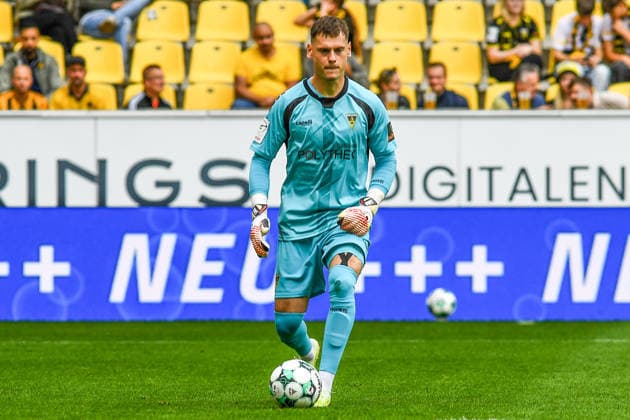 Stefan Bajic, goalkeeper for Alemannia Aachen, 23, on the ball, game scene, cutout, full-body, single image, action, 12 09 2026, Aachen, Germany, soccer, 3rd Division, TSV Alemannia Aachen vs. Jahn Regensburg, soccer, 3rd League, TSV Alemannia Aachen vs. Jahn Regensburg, DFB and DFL regulations prohibit any use of photographs as image sequences and or quasi-video xmhx