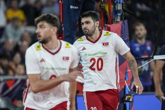 Turkiye v France - CEV EuroVolley 2026 Men CLUJ-NAPOCA, ROMANIA - SEPTEMBER 12: Turkiye’s Efe Bayram plays during the CEV EuroVolley 2026 Pool D match between Turkiye and France at BT Arena in Cluj-Napoca, Romania, on September 12, 2026. Osmancan Gurdogan Anadolu Cluj Romania. Editorial use only. Please get in touch for any other usage.  Copyright: x2026xAnadoluxOsmancanxGurdoganx