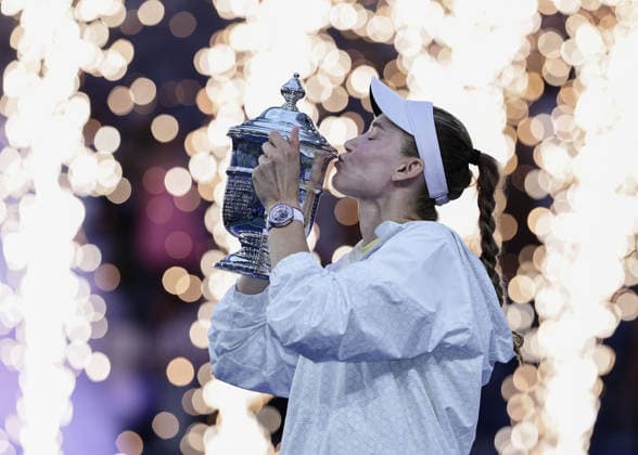 Elena Rybakina (KAZ), Award Ceremony, Presentation, U.S. Open Championships, Billie Jean King National Tennis Center, Flushing Meadows, New York, USA Copyright: xJuergenxHasenkopfx