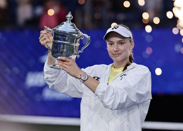 Elena Rybakina (KAZ), Award Ceremony, Presentation, U.S. Open Championships, Billie Jean King National Tennis Center, Flushing Meadows, New York, USA Copyright: xJuergenxHasenkopfx