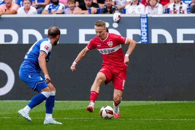 v.li.: Vladimir Coufal (Hoffenheim, 34), Chris Führich (VfB, 10), 12.09.2026, Sinsheim (Deutschland), Fussball, Bundesliga, TSG 1899 Hoffenheim - VfB Stuttgart, DFB DFL REGULATIONS PROHIBIT ANY USE OF PHOTOGRAPHS AS IMAGE SEQUENCES AND OR QUASI-VIDEO. *** From left: Vladimir Coufal (Hoffenheim), 34; Chris Führich (VfB), 10; September 12, 2026, Sinsheim, Germany, Soccer, Bundesliga, TSG 1899 Hoffenheim vs. VfB Stuttgart, DFB and DFL regulations prohibit any use of photographs as image sequences and or quasi-video xozx