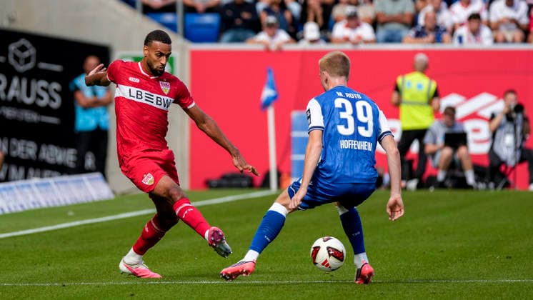 v.li.: Josha Vagnoman (VfB, 4), Mats Rots (Hoffenheim, 39), Zweikampf, Spielszene, Duell, duel, tackle, tackling, Dynamik, Action, Aktion, 12.09.2026, Sinsheim (Deutschland), Fussball, Bundesliga, TSG 1899 Hoffenheim - VfB Stuttgart, DFB DFL REGULATIONS PROHIBIT ANY USE OF PHOTOGRAPHS AS IMAGE SEQUENCES AND OR QUASI-VIDEO. *** v li Josha Vagnoman VfB, 4, Mats Rots Hoffenheim, 39, tackle, game scene, duel, tackle, tackling, dynamics, action, 12 09 2026, Sinsheim, Germany, soccer, Bundesliga, TSG 1899 Hoffenheim vs. VfB Stuttgart, DFB and DFL regulations prohibit any use of photographs as image sequences and or quasi-video xozx