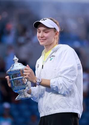 Elena Rybakina of Kazakhstan celebrates with the trophy 2026 US Open, Day Fourteen, USTA Billie Jean King National Tennis Center, New York, USA - 12 Sep 2026New York USTA Billie Jean King National T New York (NY) United States of America EDITORIAL USE ONLY No use with unauthorised audio, video, data, fixture lists, club league logos or live services. Online in-match use limited to 120 images, no video emulation. No use in betting, games or single club league player publications.  Copyright: xEllaxLing Shutterstockx 17140165cp