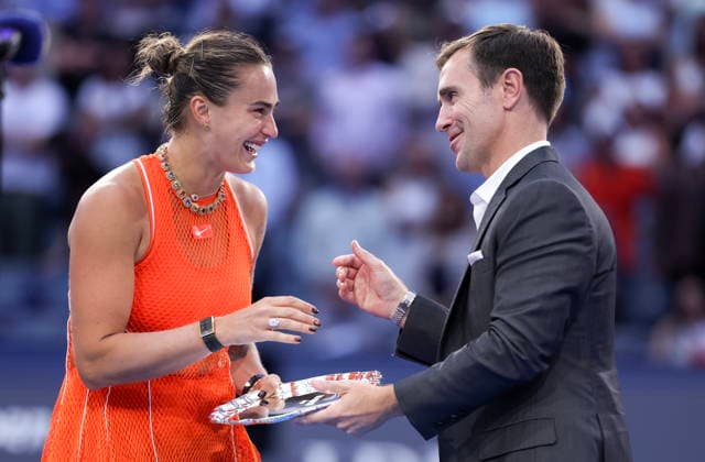 US Open tennis tournament - Day 14 Aryna Sabalenka (L) of Belarus receives the runner up trophy from the Chairman of the Board and President of the United States Tennis Association (USTA) Brian Vahaly after losing to Elena Rybakina of Kazakhstan in the Women’s Singles Finals of the US Open Tennis Championships in Flushing Meadows, New York, USA, 12 September 2026. FLUSHING MEADOWS NEW YORK United States  Copyright: xSARAHxYENESELx