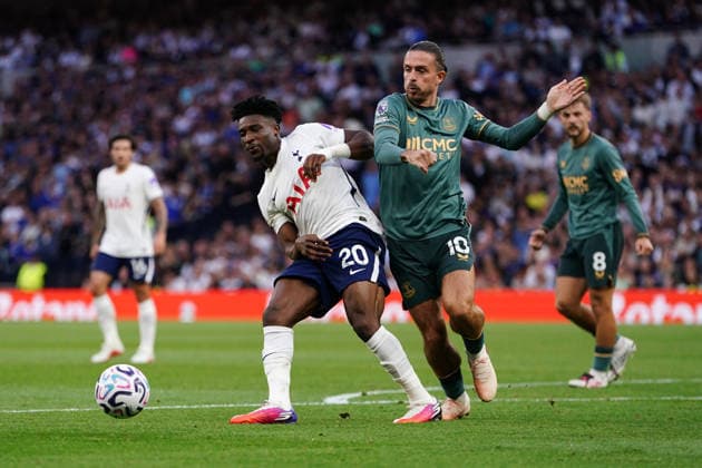 Premier League: Tottenham Hotspur v Everton Mohammed Kudus of Tottenham Hotspur and Jack Grealish of Everton battle during the Premier League match Tottenham Hotspur vs Everton at Tottenham Hotspur Stadium, London, United Kingdom on 12 September 2026 (Photo by Harvey Murphy News Images) Copyright: xHarveyxMurphy NewsxImagesx