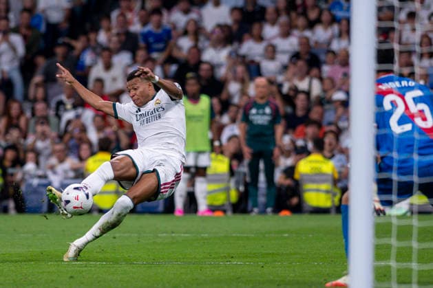 September 12, 2026, Madrid, Madrid, Spain: 10 KYLIAN MBAPPE of Real Madrid CF shoots for goal during the match on Matchday 5 of the 2026 27 National League First Division Championship between REAL MADRID C.F. 4 and RAYO VALLECANO 1, played at the Bernabo u Stadium on September 12, 2026, in Madrid, Spain. Madrid Spain - ZUMAc312 20260912_zsp_c312_143 Copyright: xOscarxManuelxSanchezx