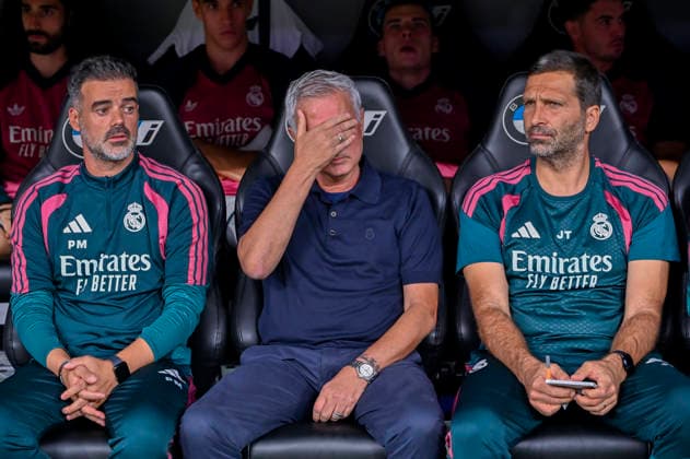 September 12, 2026, Madrid, Madrid, Spain: JOSE MOURINHO heach coach of Real Madrid CF during the match on Matchday 5 of the 2026 27 National League First Division Championship between REAL MADRID C.F. 4 and RAYO VALLECANO 1, played at the Bernabo u Stadium on September 12, 2026, in Madrid, Spain. Madrid Spain - ZUMAc312 20260912_zsp_c312_014 Copyright: xOscarxManuelxSanchezx