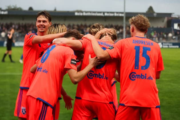 September 12, 2026, Soccer, Men s, Regionalliga Nord, Matchday 8, BSV Kickers Emden vs. SSV Jeddeloh II—Celebration after Theo Schröder s goal to make it 4–1 (No. 9, BSV Kickers Emden)