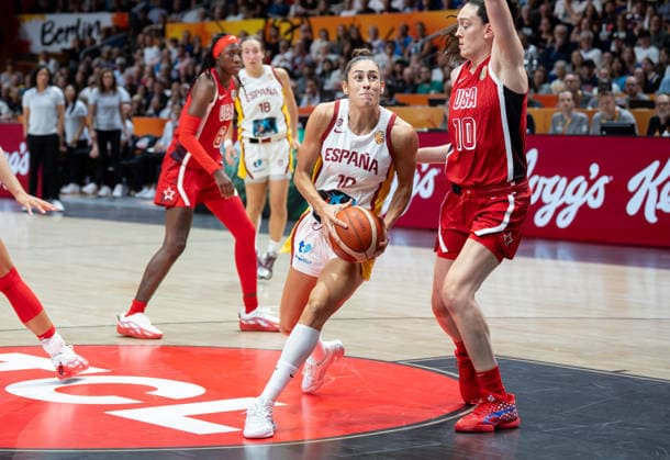 Spain v USA: Semifinal - FIBA Women s Basketball World Cup Germany 2026 Maria Conde plays during the FIBA Women s Basketball World Cup 2026 semi-finals match between Spain and the United States in Berlin, Germany, on September 12, 2026. Berlin Germany  Copyright: xMarcinxGolbax originalFilename:golba-spainvus260912_npcdk.jpg