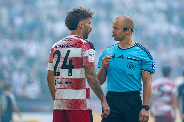 Fabian Schleusener of Fortuna Düsseldorf, 24, in conversation with Patrick Schwenger, referee for Fortuna Düsseldorf vs. MSV Duisburg, soccer, 3. Liga, Matchday 5, 2026–27 season, September 12, 2026, DFL regulations prohibit any use of photographs as image sequences and or quasi-video, Fortuna Düsseldorf vs. MSV Duisburg, soccer, 3. Liga, Matchday 5, 2026–27 season, September 12, 2026, Düsseldorf Copyright: xEibner-Pressefoto LukasxBaldygax EP_LBA