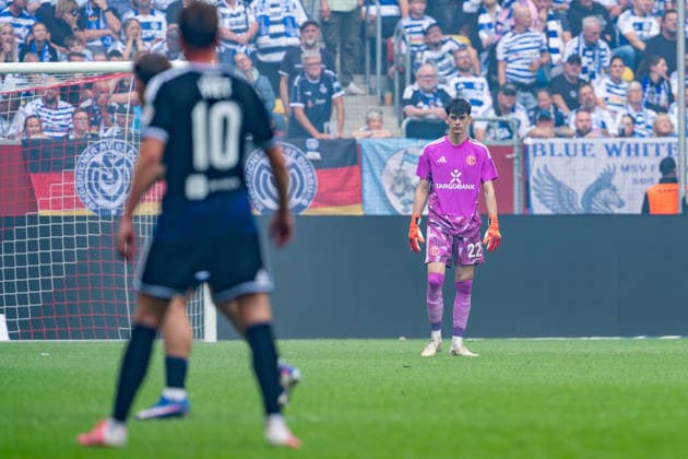 Louis Lord Fortuna Düsseldorf, 22 in front of the Duisburg stands, Fortuna Düsseldorf vs. MSV Duisburg, Soccer, 3rd Division, Matchday 5, 2026–27 season, September 12, 2026, DFL regulations prohibit any use of photographs as image sequences and or quasi-video. Fortuna Düsseldorf vs. MSV Duisburg, soccer, 3rd Division, Matchday 5, 2026–27 season, September 12, 2026, Düsseldorf Copyright: xEibner-Pressefoto LukasxBaldygax EP_LBA