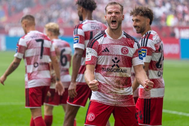 2 1 Goal scorers: Eric Hottmann (Fortuna Düsseldorf), 09 clenches both fists, Fabian Schleusener (Fortuna Düsseldorf), 24 smiles; Fortuna Düsseldorf vs. MSV Duisburg, soccer, 3rd Division, Matchday 05, 2026–27 season, December 9, 2026, DFL regulations prohibit any use of photographs as image sequences and or quasi-video; Fortuna Düsseldorf vs. MSV Duisburg, soccer, 3. Liga, Matchday 5, 2026–27 season, September 12, 2026, Düsseldorf Copyright: xEibner-Pressefoto LukasxBaldygax EP_LBA