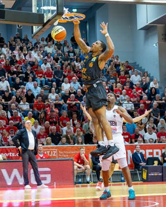 Alexander Williams, GIESSEN 46ers, 06, Nighael Ceaser, NINERS Chemnitz, 22, Giessen 46ers vs. Niners Chemnitz, Basketball, Netto BBL Cup, DBB Cup, Matchday 1, 2026–2027 Season, September 12, 2026 Giessen 46ers vs. Niners Chemnitz, Basketball, Netto BBL Cup, DBB Cup, Matchday 1, 2026–2027 season, September 12, 2026 Ostpreussenviertel Copyright: xEibner-Pressefoto JoergxHeinrichx EP_JHR