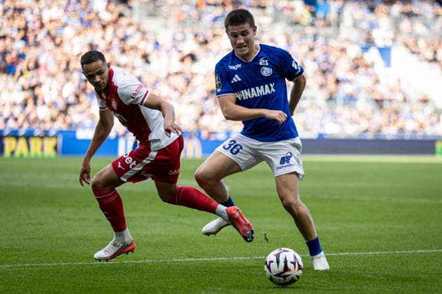 FOOTBALL: RC Strasbourg Alsace v AS Monaco Matchday 4 Ligue 1 McDonald s - 12 09 2026 Martinez Gauna Joaquin 36 (Racing de Strasbourg) et Vanderson 2 (AS Monaco) StrasbourgFrance  Copyright: xelyxandroxcegarrax
