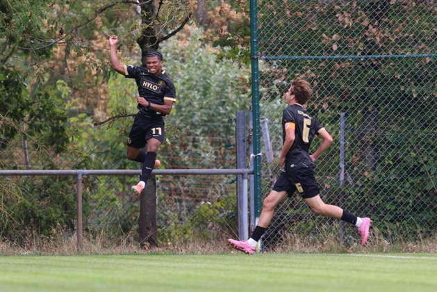 Jamal Mekoma of SV Elversberg celebrates his goal, which made the score 2-0, during the U-19 Bundesliga match between SV Elversberg and Borussia Mönchengladbach at Jungenwald on September 13, 2026, in Püttlingen, Germany. Photo by Oliver Kaelke, DeFodi Images. Jamal Mekoma of SV Elversberg celebrates after scoring his team’s second goal during the Under-19 Bundesliga match between SV Elversberg and Borussia Mönchengladbach at Jungenwald on September 13, 2026 in Puettlingen, Germany. Photo by Oliver Kaelke, DeFodi Images. DFB and DFL regulations prohibit any use of photographs as image sequences and or quasi-video. Photo by Oliver Kaelke, DeFodi Images.