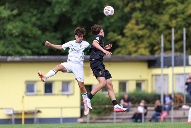 Armin Spahic of Borussia Mönchengladbach and Orlind Tushi of SV Elversberg battle for the ball during the Under-19 Bundesliga match between SV Elversberg and Borussia Mönchengladbach at Jungenwald on September 13, 2026, in Püttlingen, Germany Photo by Oliver Kaelke DeFodi Images Armin Spahic of Borussia Mönchengladbach and Orlind Tushi of SV Elversberg battle for the ball during the Under-19 Bundesliga match between SV Elversberg and Borussia Mönchengladbach at am Jungenwald on September 13, 2026 in Puettlingen, Germany. Photo by Oliver Kaelke, DeFodi Images. DFB and DFL regulations prohibit any use of photographs as image sequences and or quasi-video. Photo by Oliver Kaelke, DeFodi Images.