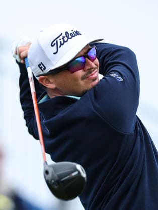 2026 Amgen Irish Open - Fourth Round, Trump International Golf Links, Doonbeg 13 9 2026 Ewen Ferguson watches his shot after teeing off the first Ewen Ferguson watches his shot after teeing off the first 13 9 2026  Copyright: xx DC1A3783