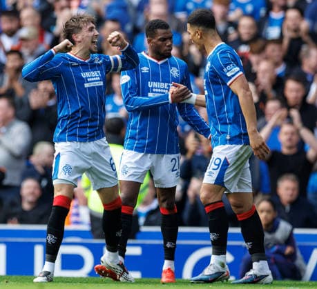 130926 Rangers v Celtic: Dan Neil celebrates his goal  Copyright: xWilliexVassx NINTCHDBPICT001108074354
