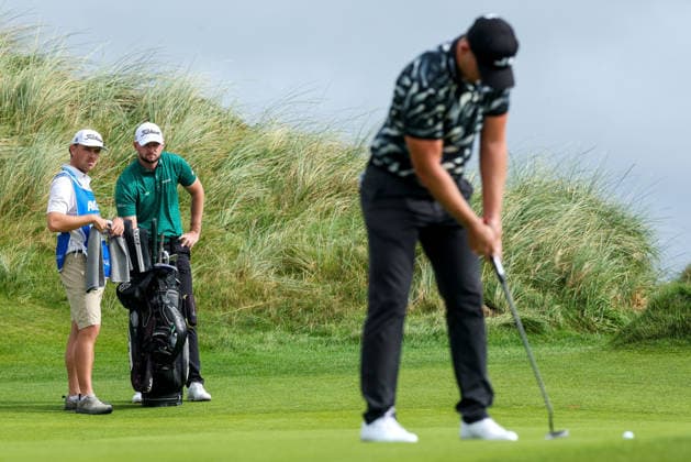2026 Amgen Irish Open - Fourth Round, Trump International Golf Links, Doonbeg 13 9 2026 Liam Nolan watches on as Matt Wallace putts on the second green Liam Nolan watches on as Matt Wallace putts on the second green 13 9 2026  Copyright: xDanxClohessyx DC1A4474