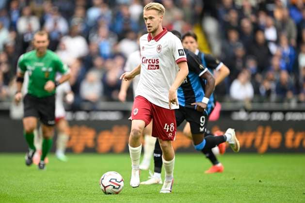 Club Brugge v Royal Antwerp FC - Jupiler Pro League BRUGGE, BELGIUM - SEPTEMBER 13 : Vermeeren Arthur midfielder of Royal Antwerp FC in action during the Jupiler Pro League match between Club Brugge and Royal Antwerp FC on September 13, 2026 in Brugge, Belgium, 13 09 2026 Brugge Belgium  Copyright: xNicoxVereeckenx
