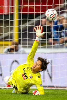 Antwerp s goalkeeper Taishi Brandon Nozawa is pictured in action during a soccer match between Club Brugge and Royal Antwerp FC, Sunday 13 September 2026 in Brugge, on day 6 of the 2026-2027 Jupiler Pro League first division of the Belgian championship. BRUNOxFAHY  x186196709x