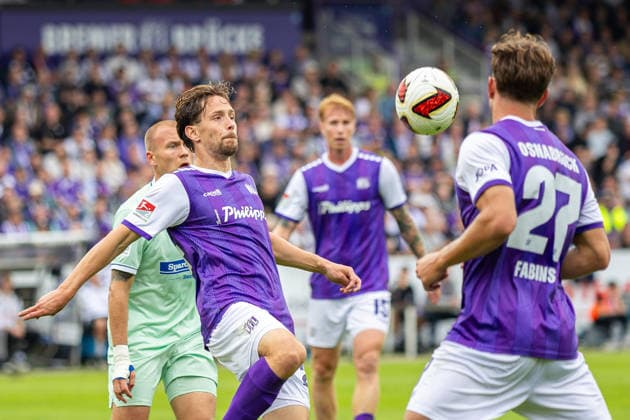 L R Jon Dagur Thorsteinsson, Hertha BSC, 23, Jannik Mueller, VfL Osnabrück, 24, Robin Fabinski, VfL Osnabrück, 27, GER, VfL Osnabrück vs. Hertha BSC, Soccer, 2. Bundesliga, Matchday 5, 2026–2027 Season, September 13, 2026 DFL regulations prohibit any use of photographs as image sequences and or quasi-video GER, VfL Osnabrück vs. Hertha BSC, soccer, 2. Bundesliga, Matchday 5, 2026–2027 season, September 13, 2026 Osnabrück Copyright: xEibner-Pressefoto JanxRollingerx EP_JSK