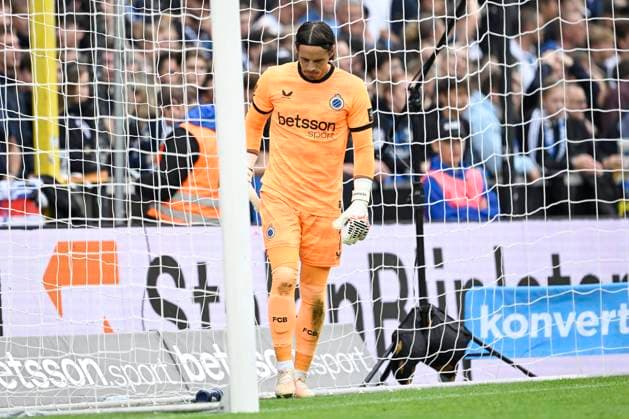 Club Brugge v Royal Antwerp FC - Jupiler Pro League BRUGGE, BELGIUM - SEPTEMBER 13 : Sommer Yann goalkeeper of Club Brugge looking dejected during the Jupiler Pro League match between Club Brugge and Royal Antwerp FC on September 13, 2026 in Brugge, Belgium, 13 09 2026 Brugge Belgium  Copyright: xNicoxVereeckenx