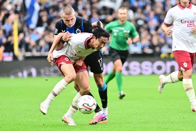 Club Brugge v Royal Antwerp FC - Jupiler Pro League BRUGGE, BELGIUM - SEPTEMBER 13 : Vermant Romeo forward of Club Brugge and Tsunashima Yuto defender of Royal Antwerp FC battle for the ball during the Jupiler Pro League match between Club Brugge and Royal Antwerp FC on September 13, 2026 in Brugge, Belgium, 13 09 2026 Brugge Belgium  Copyright: xPeterxDexVoechtx