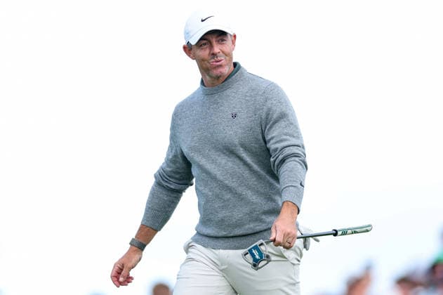 2026 Amgen Irish Open - Fourth Round, Trump International Golf Links, Doonbeg 13 9 2026 Rory McIlroy walks onto the eighteenth green Rory McIlroy walks onto the eighteenth green 13 9 2026  Copyright: xDanxClohessyx DC1A6019
