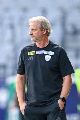 SOCCER - BL, Wattens vs Hartberg INNSBRUCK,AUSTRIA,13.SEP.26 - SOCCER - ADMIRAL Bundesliga, WSG Tirol vs TSV Hartberg. Image shows (persons}.  GEPAxpictures xDanielxSchoenherr