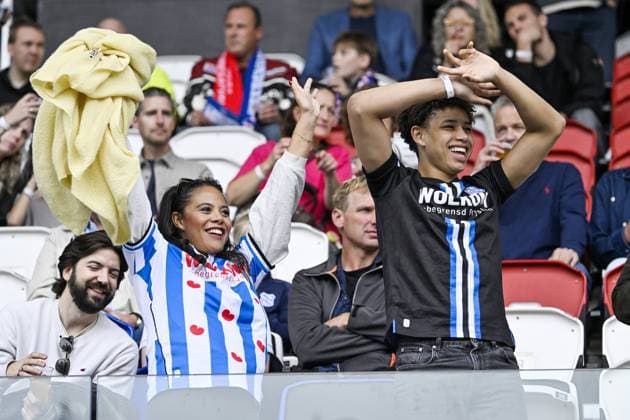 HEERENVEEN - Heerenveen fans during the Dutch Eredivisie match between SC Heerenveen and PEC Zwolle at the Abe Lenstra Stadium on September 13, 2026, in Heerenveen, the Netherlands. OLAF KRAAK ANP Eredivisie 2026 27 xVIxANPxSportx xxANPxIVx 568476021 originalFilename: 568476021.jpg