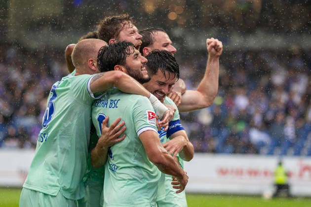 The Hertha BSC players celebrate Josip Brekalo s goal to make it 0-1. Hertha BSC, 07 GER, VfL Osnabrück vs. Hertha BSC, Soccer, 2. Bundesliga, Matchday 5, 2026–2027 Season, September 13, 2026 DFL regulations prohibit any use of photographs as image sequences and or quasi-video GER, VfL Osnabrück vs. Hertha BSC, soccer, 2. Bundesliga, Matchday 5, 2026–2027 season, September 13, 2026 Osnabrück Copyright: xEibner-Pressefoto JanxRollingerx EP_JSK