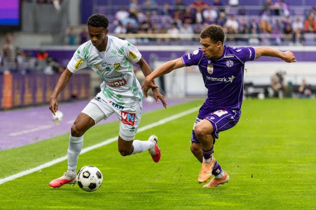 SOCCER - BL, A.Wien vs A.Lustenau VIENNA,AUSTRIA,13.SEP.26 - SOCCER - ADMIRAL Bundesliga, FK Austria Wien vs SC Austria Lustenau. Image shows Anilson (A.Lustenau) and Daniel Nnodim (A.Wien).  GEPAxpictures xPhilippxBrem