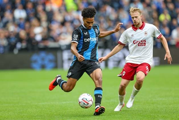 Club s Felix Lemarechal and Antwerp s Arthur Vermeeren fight for the ball during a soccer match between Club Brugge and Royal Antwerp FC, Sunday 13 September 2026 in Brugge, on day 6 of the 2026-2027 Jupiler Pro League first division of the Belgian championship. BRUNOxFAHY  x186200803x