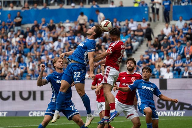 September 13, 2026, xjyhynx, Soccer 2. Bundesliga, Karlsruher SC vs. Energie Cottbus, header duel between Christoph Kobald (22), Karlsruher SC, and Axel Borgmann (20), Energie Cottbus. DFL and DFB regulations prohibit any use of photographs as image sequences and or quasi-video. Karlsruhe