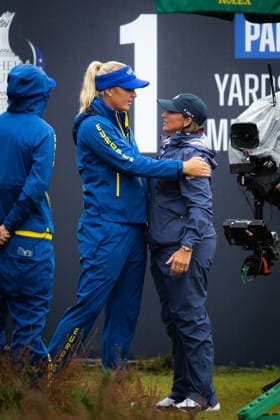 RECORD DATE NOT STATED 13th September 2026; Bernardus Golf, Cromvoirt, Netherlands; Solheim Cup Womens Golf, Final Day; Singles; Captain Anna Nordqvist (SWE) of Team Europe and Captain Angela Stanford of the US Team greet each other at the 1st tee AnthonyxBenoit