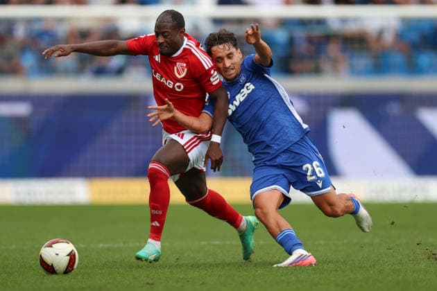 Christian Kinsombi (Energie Cottbus), No. 07, in a tackle against Danyal Zor (Karlsruher SC), No. 26, Karlsruher SC vs. Energie Cottbus, 2. Bundesliga, Matchday 5, 2026–2027, September 13, 2026, DFL regulations prohibit any use of photographs as image sequences and or quasi-video, Karlsruher SC vs. Energie Cottbus, 2. Bundesliga, Matchday 5, 2026–2027, September 13, 2026, Karlsruhe Copyright: xEibner-Pressefoto JanxPrihodax EP_JPA