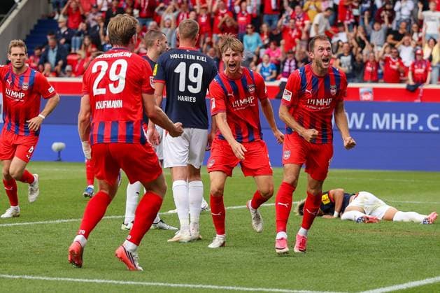 Jonas Foehrenbach (19, 1. FC Heidenheim 1846) celebrates with Jan Schoeppner (3, 1. FC Heidenheim 1846), Mikkel Kaufmann (29, 1. FC Heidenheim 1846) and Patrick Mainka (6, 1. FC Heidenheim 1846) celebrate his goal to make it 1–0, 1 FC Heidenheim 1846 vs. Holstein Kiel, Soccer, DFL, 2. Bundesliga, 2026–2027 season, first half of the season, Matchday 5, September 13, 2026, Heidenheim, Baden-Württemberg, Germany Copyright: xkolbert-press MartinxAgüerax