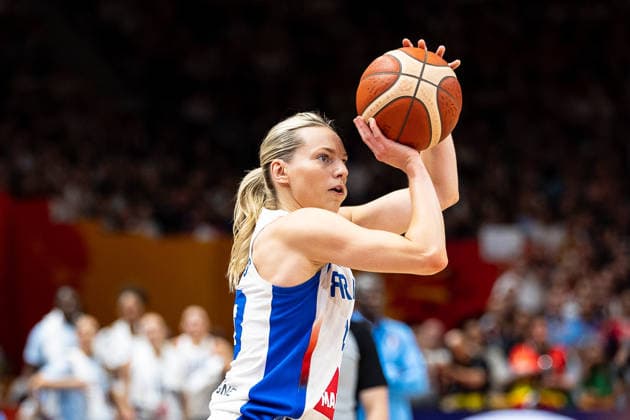 Marine Johannes of France, 23, shooting; single frame, single photo, portrait, cutout, GER, France vs. Germany, basketball, FIBA Women s World Cup 2026, Semifinals, September 12, 2026, GER, France vs. Germany, Basketball, FIBA Women’s World Cup 2026, Semifinals, September 12, 2026, Berlin Copyright: xEibner-Pressefoto MaxxVincenx EP_MVN