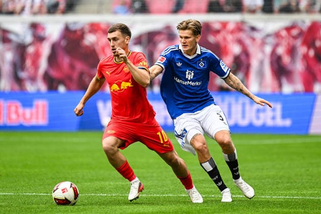 Soccer I Men s I 2026–2027 Season I Bundesliga I Matchday 3 I RB Leipzig vs. Hamburger SV I September 13, 2026 Tackle: Brajan Gruda 10 (RB Leipzig), David Wolfe 3 (Hamburger SV) Leipzig, Red Bull Arena, Saxony, Germany Copyright: xLobeca InesxHähnelx