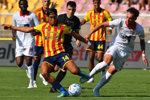 US Lecce s Central Midfielder Youssef Maleh (14 US Lecce) and AC Monza s Centre-back Lorenzo Lucchesi (3 AC Monza) in action during the Serie A Enilive matchday 4 match between US Lecce and AC Monza at the Stadio Via del Mare in Lecce, Italy, Sunday, September 13, 2026. (Credit Image: Giovanni Evangelista LaPresse)  Copyright: xGiovannixEvangelista LaPressex