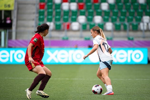 September 13, 2026, Sosnowiec, Silesian Voivodeship, Poland: WANG DANTONG of China (L) and JULIA CARLA of Spain (R) during the FIFA U20 Womens World Cup match between China versus Spain at ArcelorMittal Park Soccer 2026: FIFA U20 WomenÃ‚Â S World Cup Poland 2026: China - Spain  - ZUMAs385 20260913_zsp_s385_031 Copyright: xLeopoldxSoglox