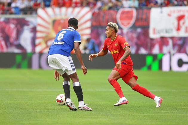 Leipzig, Saxony, Germany, September 13, 2026, Red Bull Arena, Matchday 3, 2026–27 Season, Bundesliga, RB Leipzig vs. Hamburger SV, Albert Sambi Lokonga (6), Hamburger SV vs. Antonio Nusa (7), RBL Copyright: xdtsxNachrichtenagenturx dts_134222
